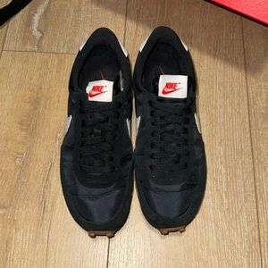 Womens Nike Daybreak